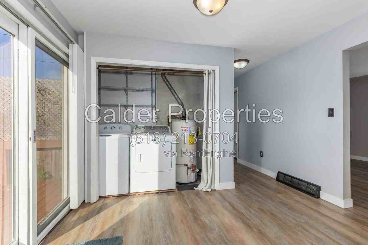 114 71st St Sw - Photo 7 of 21