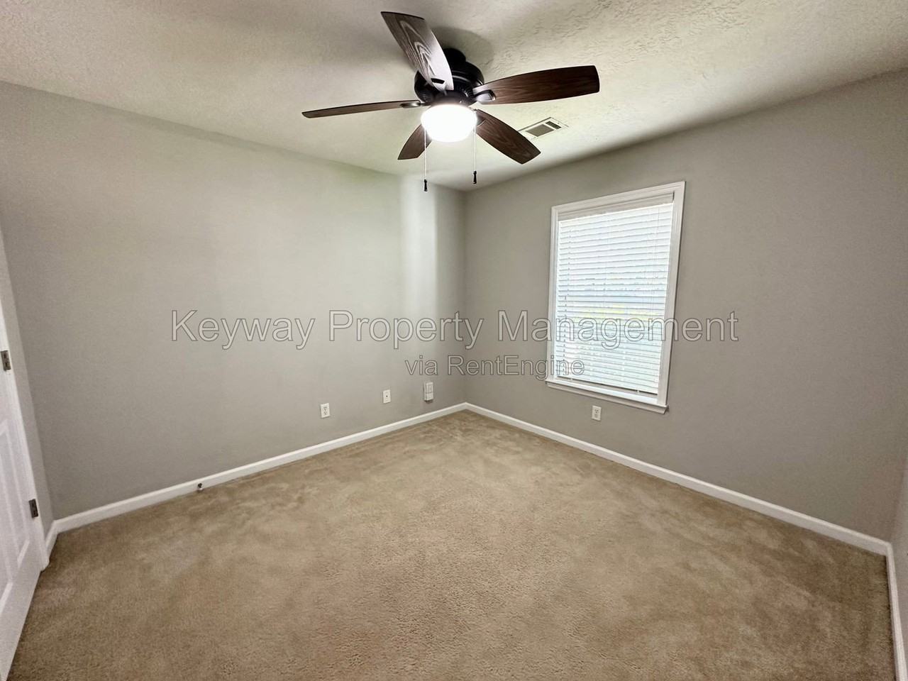 5253 Aruba Cir - Photo 4 of 11