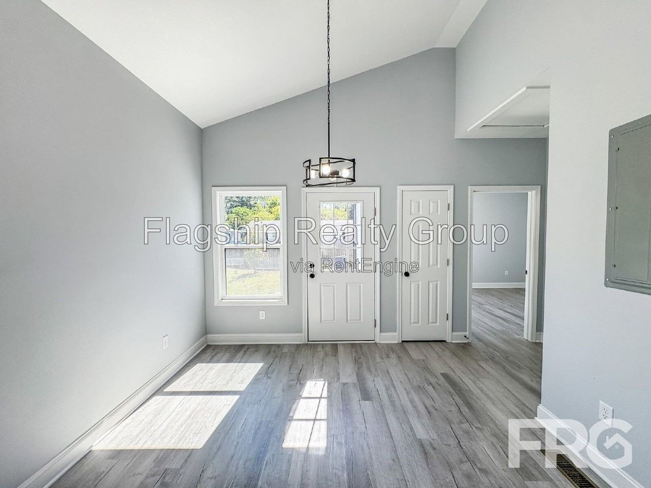 404 Lime St - Photo 7 of 32