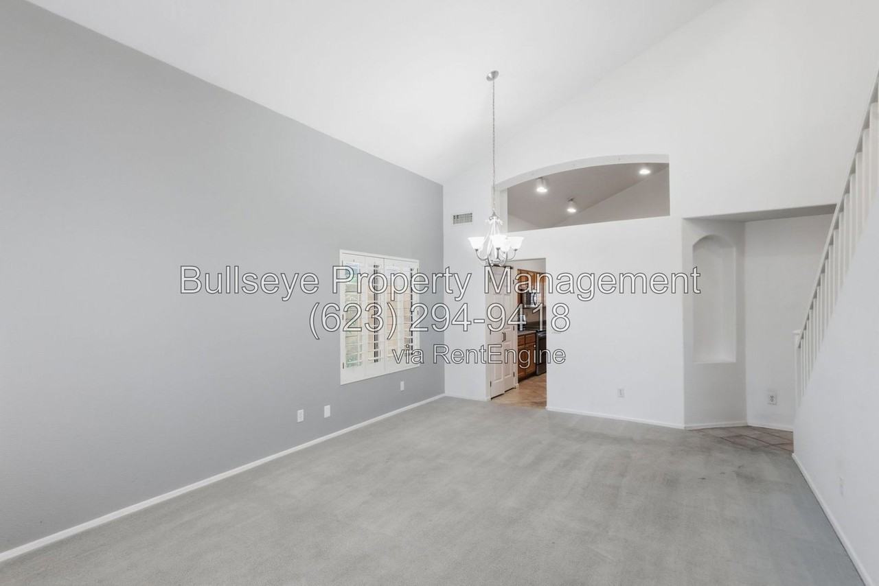 16040 S 17th Ln - Photo 4 of 40