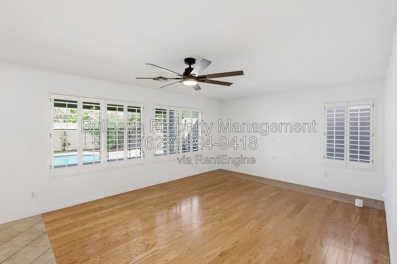 16040 S 17th Ln - Photo 7 of 40