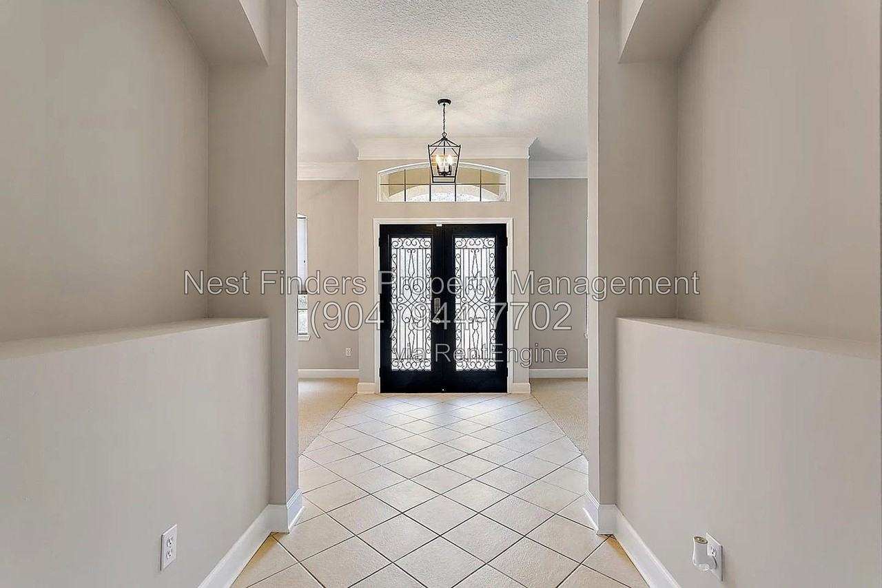 274 Oak Common Ave - Photo 2 of 20