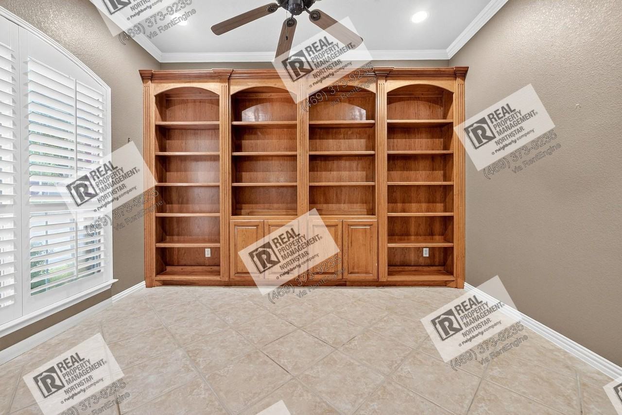661 Channel Ridge Dr - Photo 5 of 42
