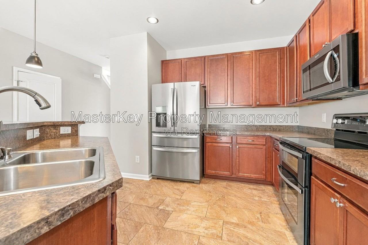1800 Grace Point Rd - Photo 2 of 28