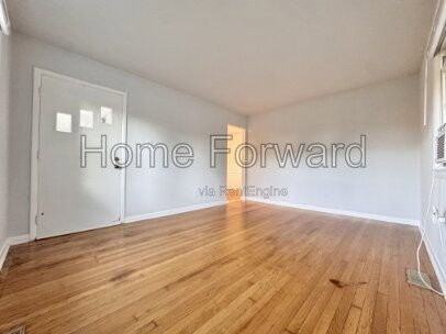 2065 Spring Station Dr - Photo 2 of 15