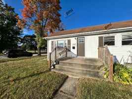 featured image of 292 Hadley Rd
