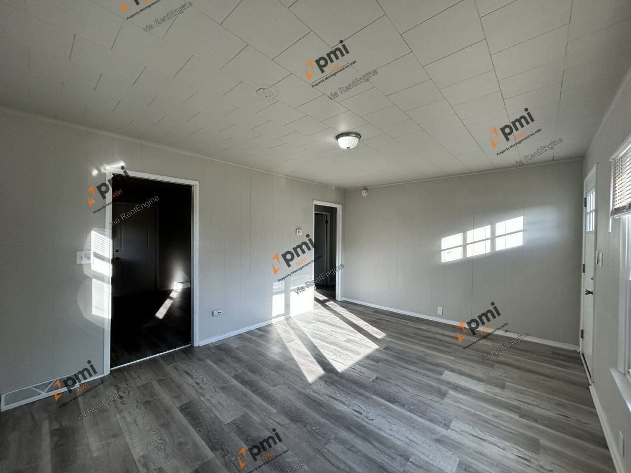 292 Hadley Rd - Photo 4 of 17