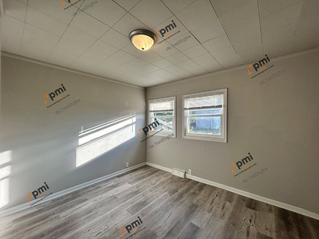 292 Hadley Rd - Photo 7 of 17