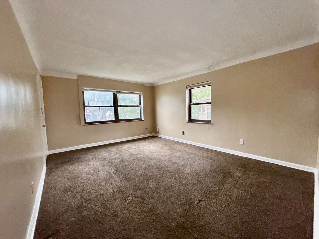 2416 Losantiville Ave #3 - Photo 3 of 10
