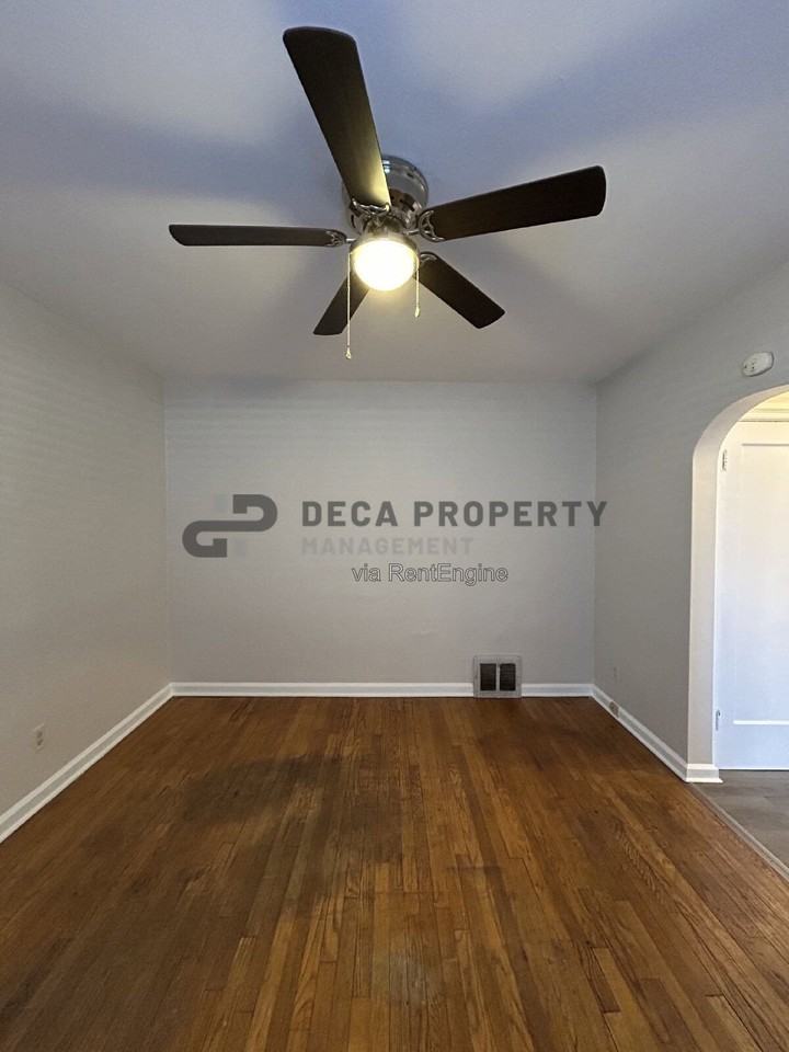 6708 Lansdowne Ave - Photo 4 of 10