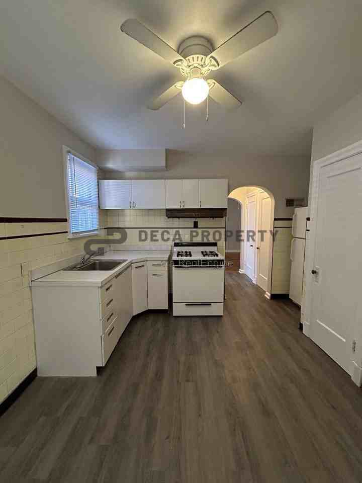 6708 Lansdowne Ave - Photo 7 of 10