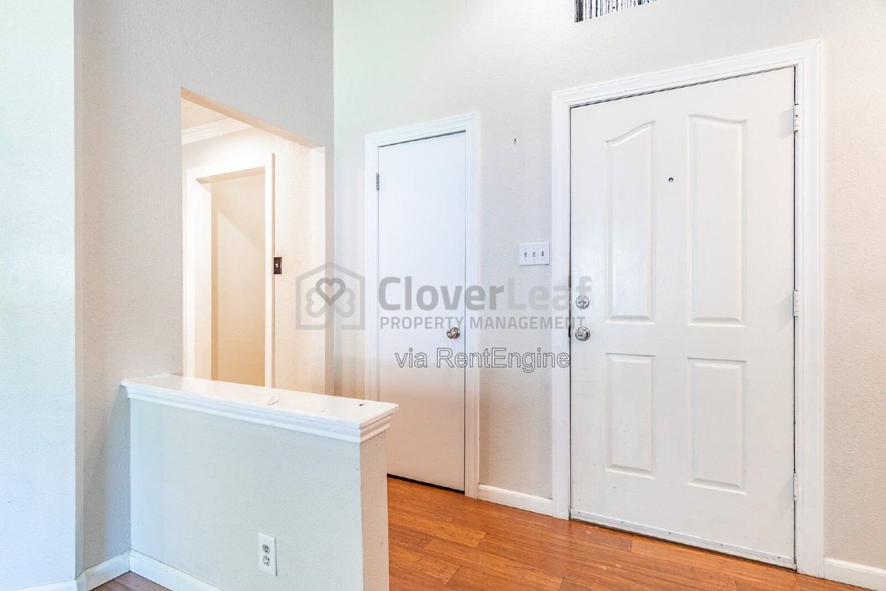 5935 Spring Xing - Photo 5 of 31