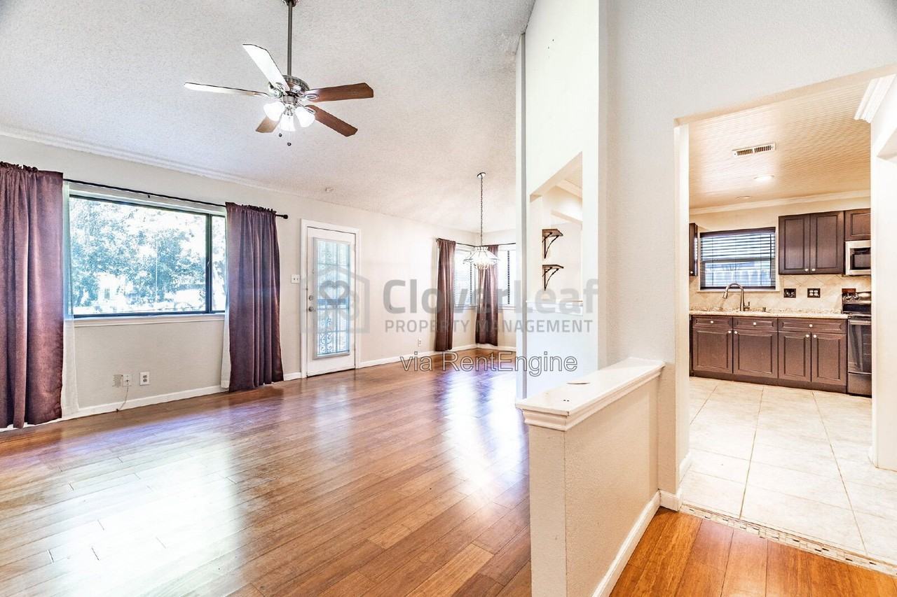 5935 Spring Xing - Photo 6 of 31