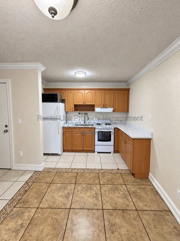 3407 Clark Rd #208 - Photo 5 of 14
