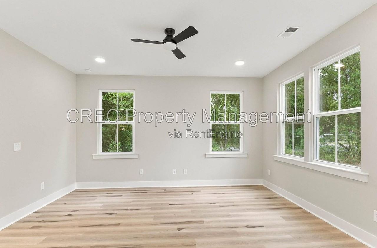 149 Limehouse Dr - Photo 2 of 20