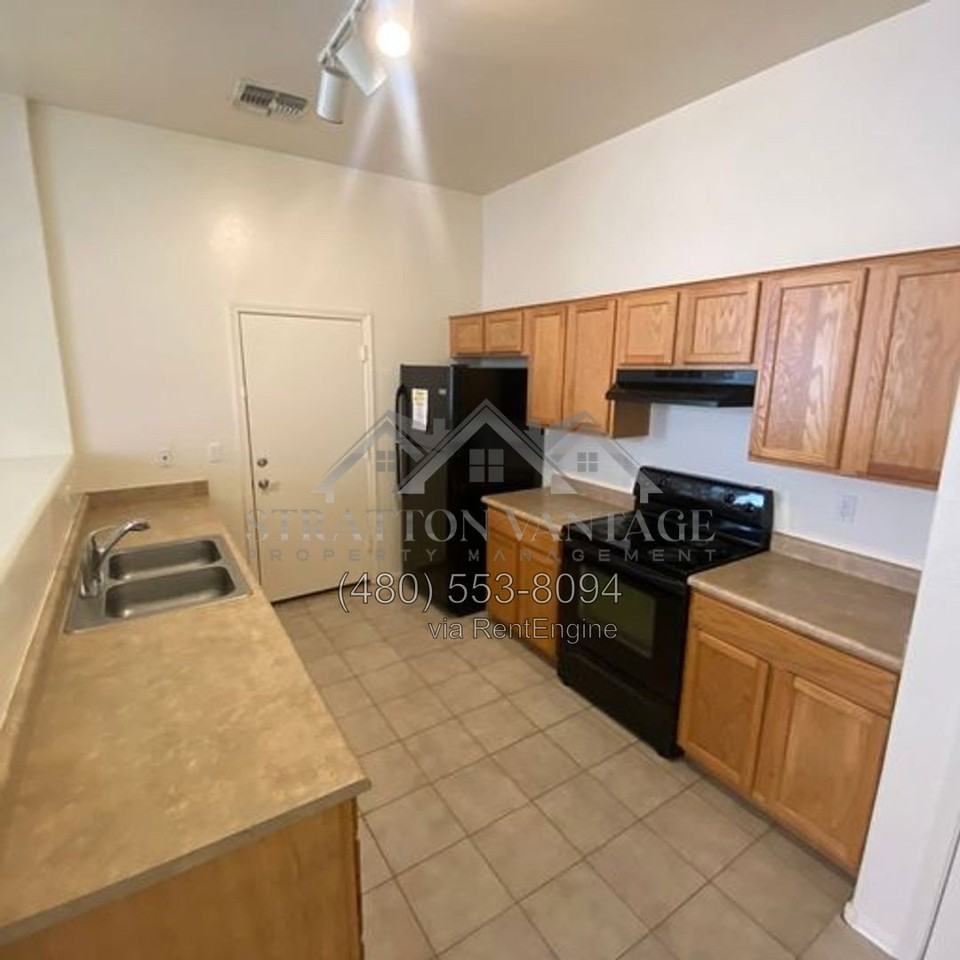 16838 S 23rd St - Photo 4 of 12