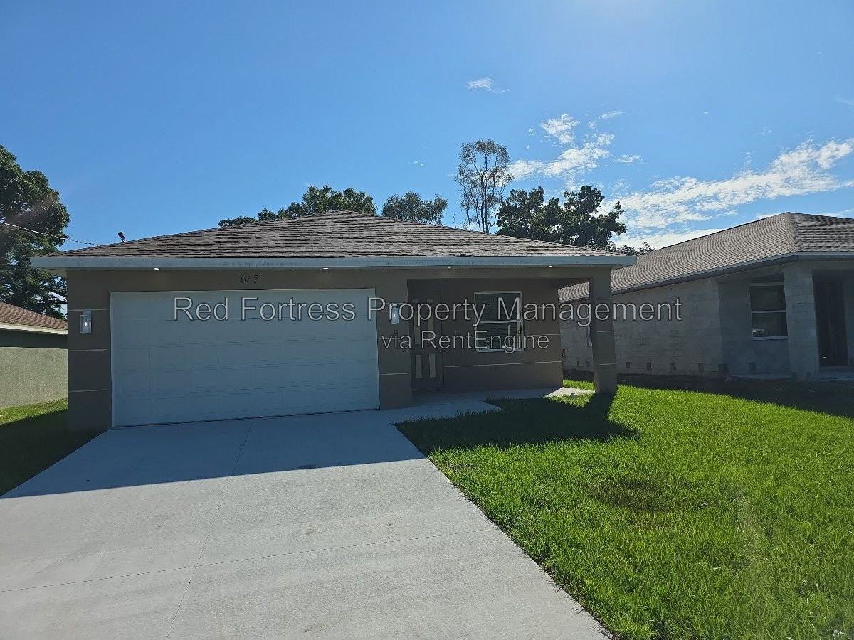 685 Oleander Ave - Photo 4 of 7