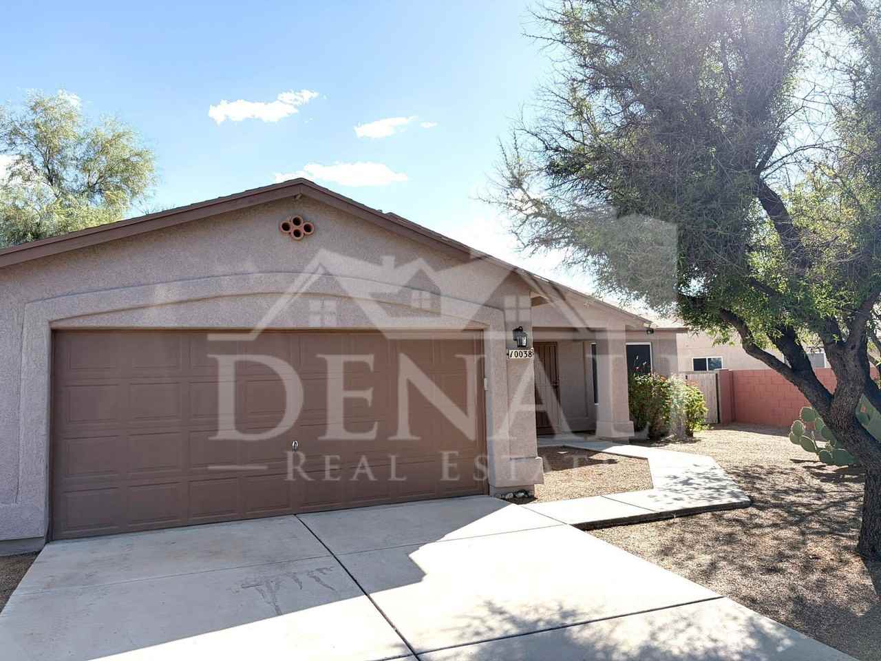 10038 E Moonstruck Way - Photo 2 of 30