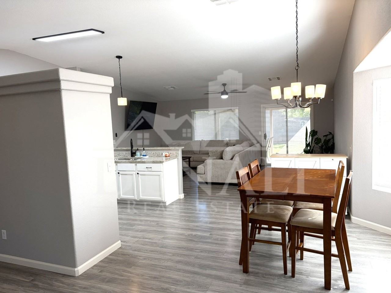 10038 E Moonstruck Way - Photo 5 of 30