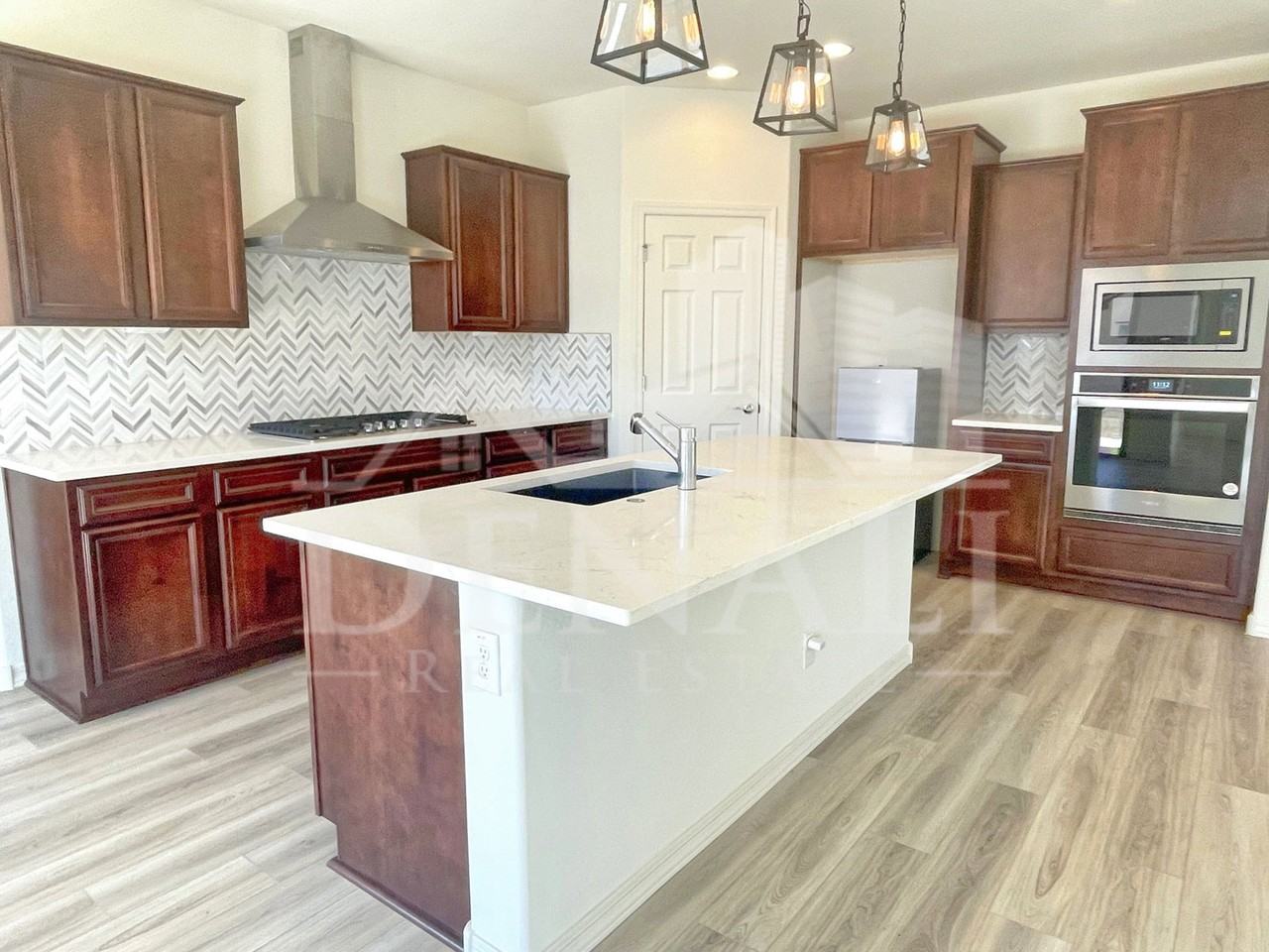 9023 W San Juan Ave - Photo 5 of 30