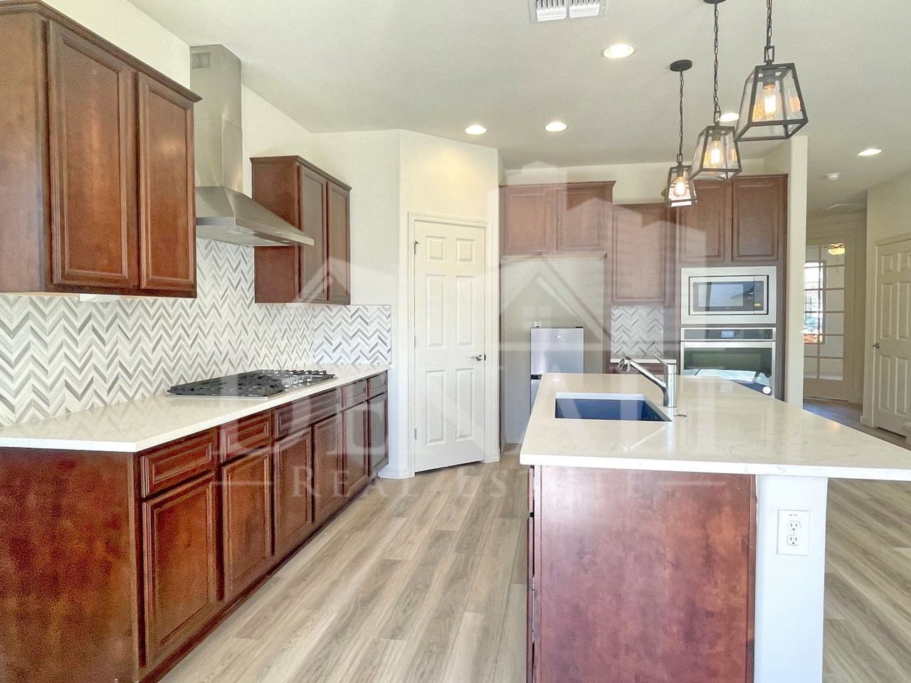 9023 W San Juan Ave - Photo 6 of 30