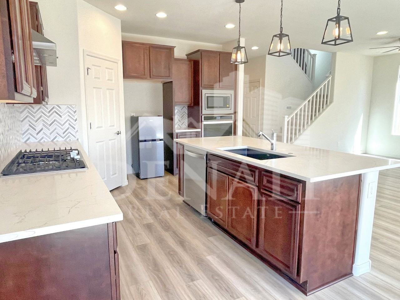 9023 W San Juan Ave - Photo 7 of 30