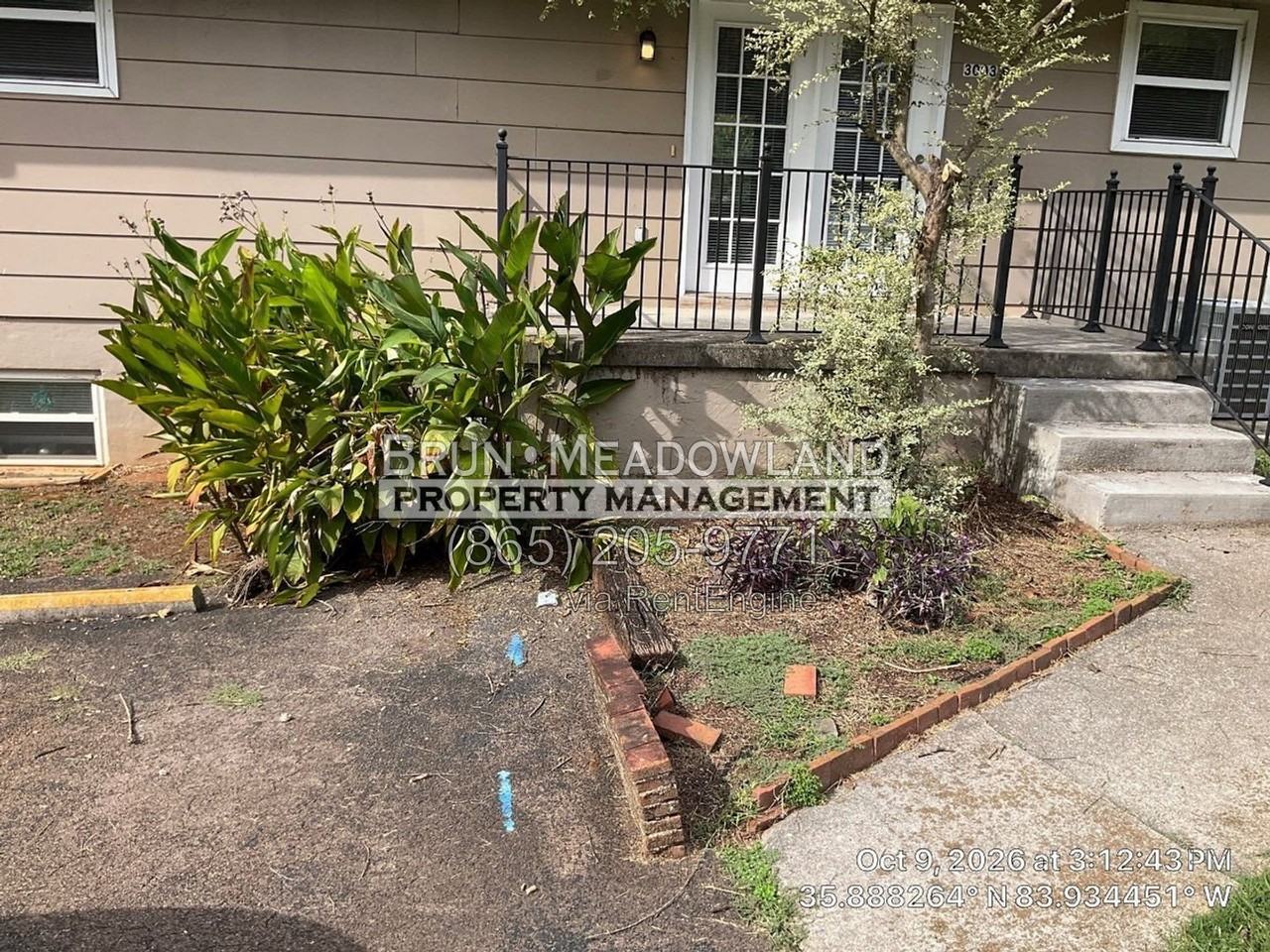 3003 Crenshaw Rd - Photo 2 of 30