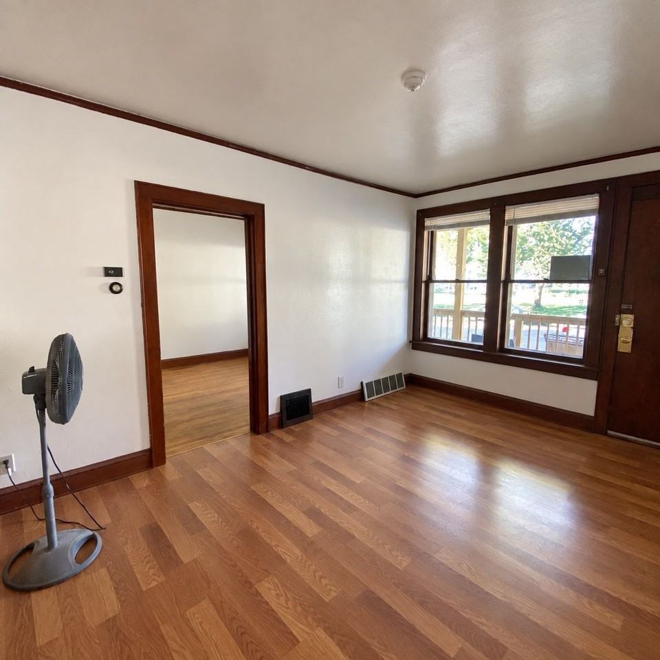 2260 S 7th St - Photo 4 of 23