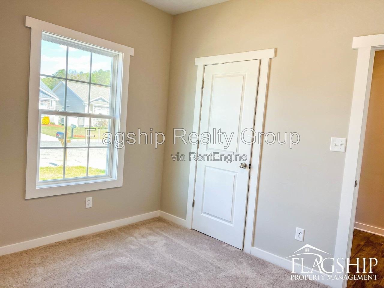 1505 S Taylor St - Photo 4 of 25