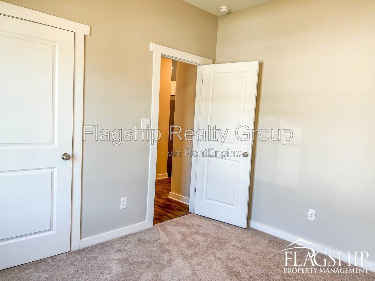 1505 S Taylor St - Photo 5 of 25