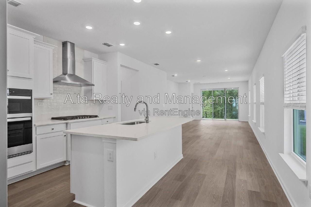 730 Farmfield Dr - Photo 4 of 50