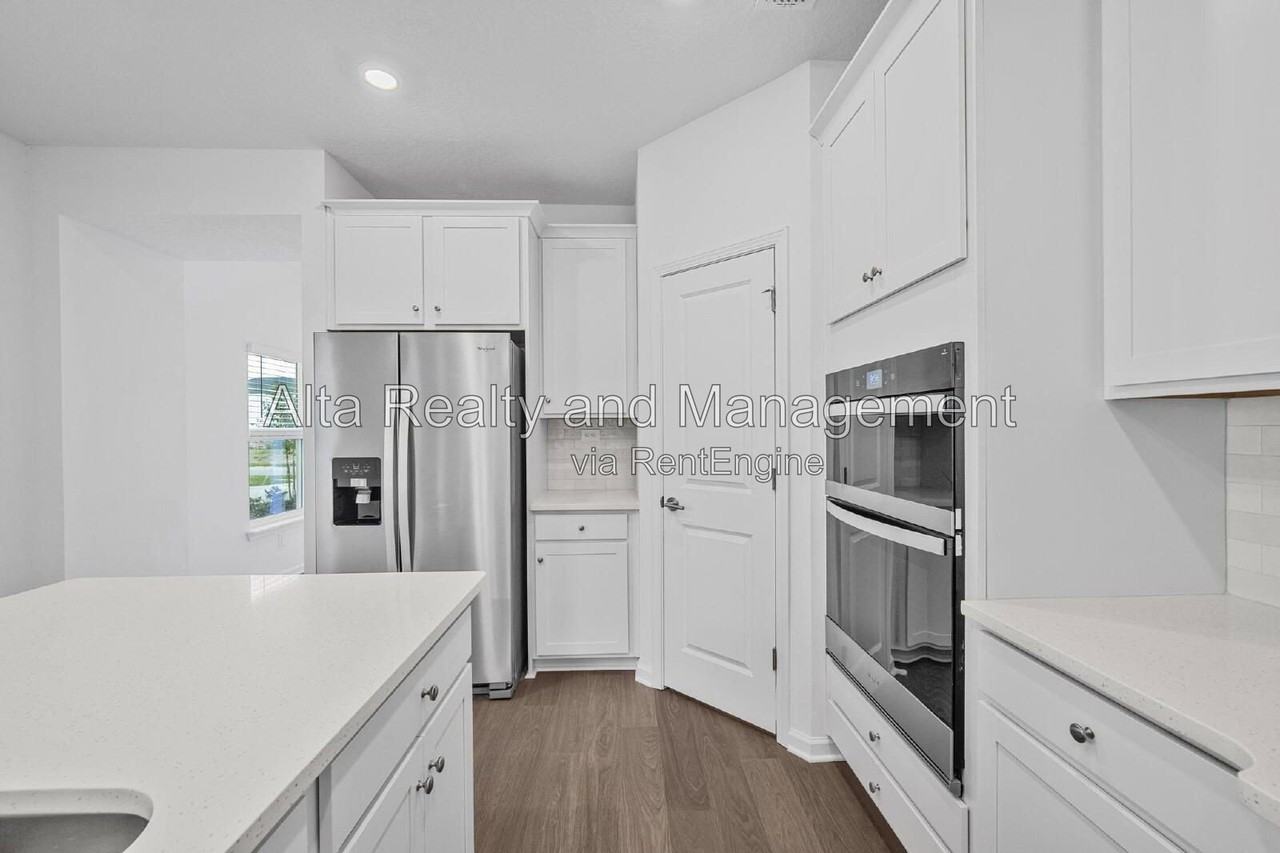 730 Farmfield Dr - Photo 6 of 50