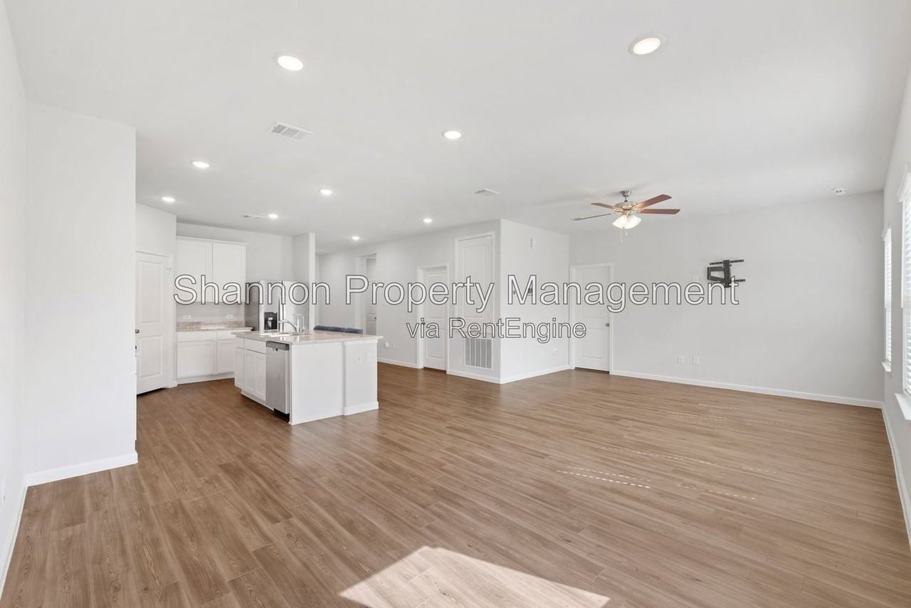 5815 Jade Crest Ct - Photo 6 of 33
