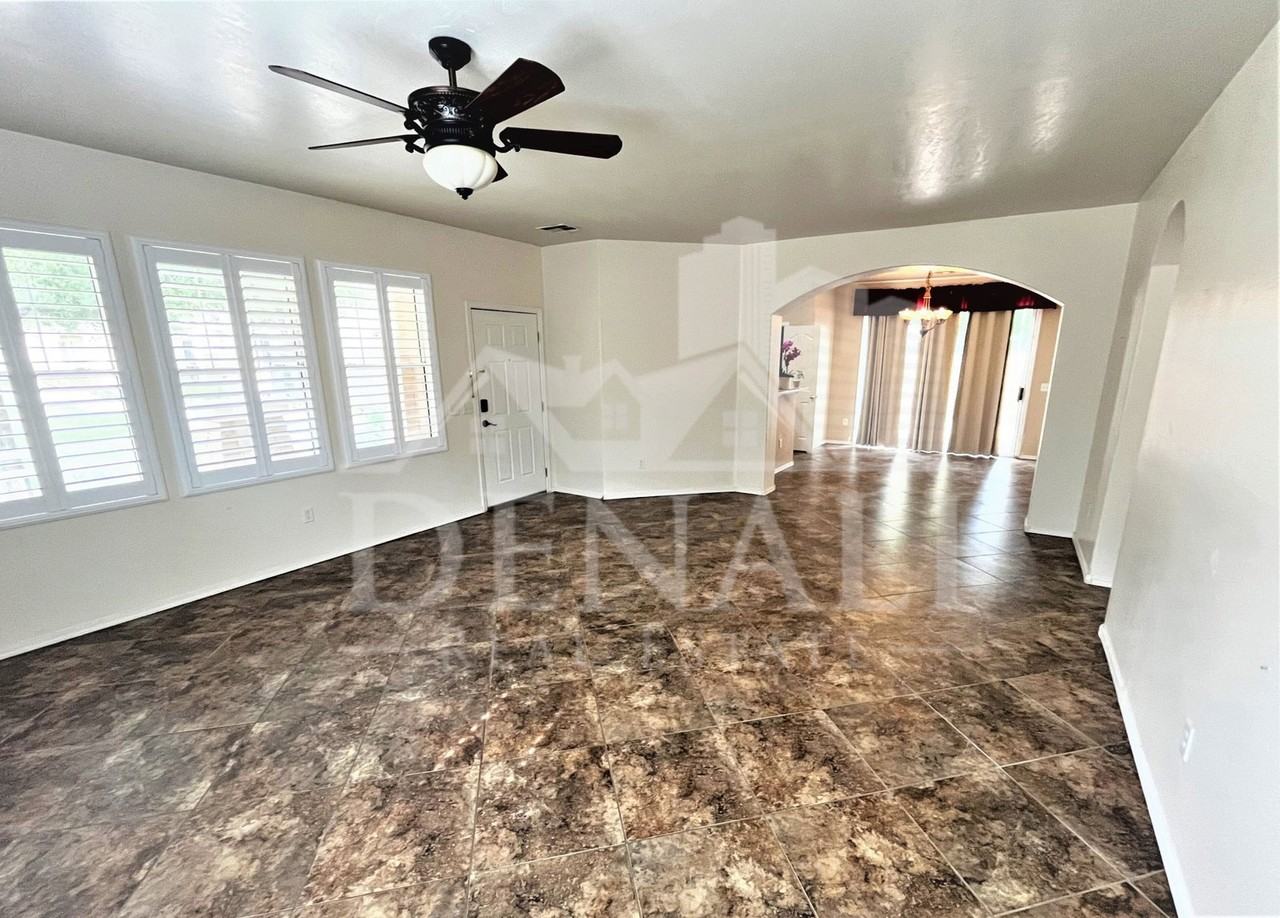 1578 S Heron Dr - Photo 4 of 24