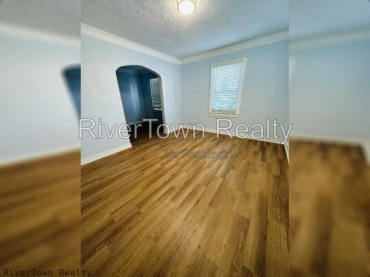 283 W Burdock Ave - Photo 3 of 12