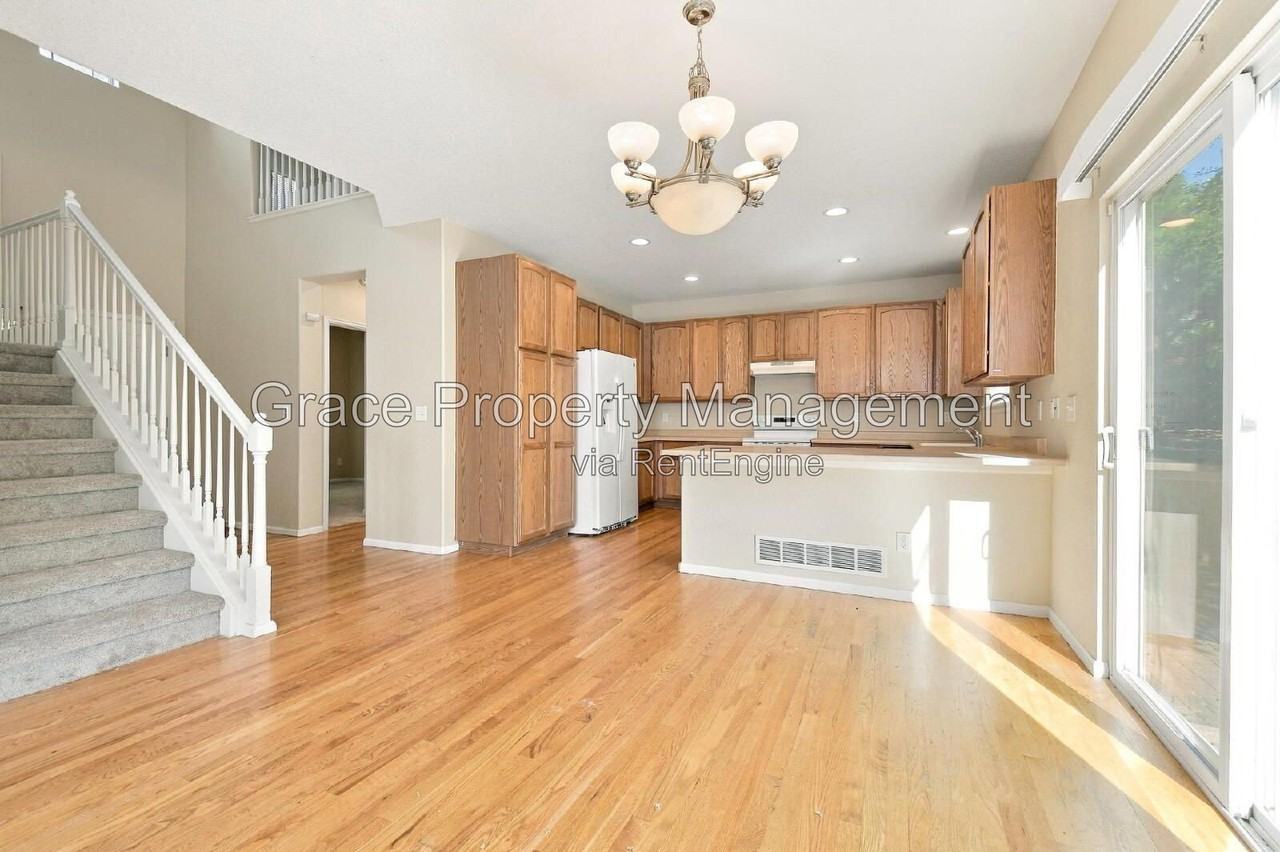 10460 Olathe St - Photo 6 of 21