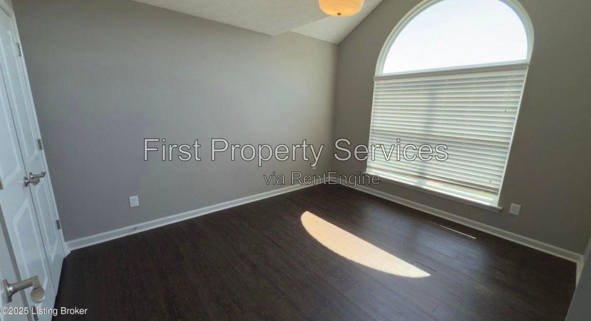 7606 Julia Dr - Photo 5 of 11