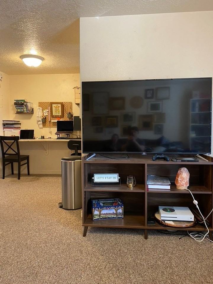 423 S State St #303 - Photo 2 of 18