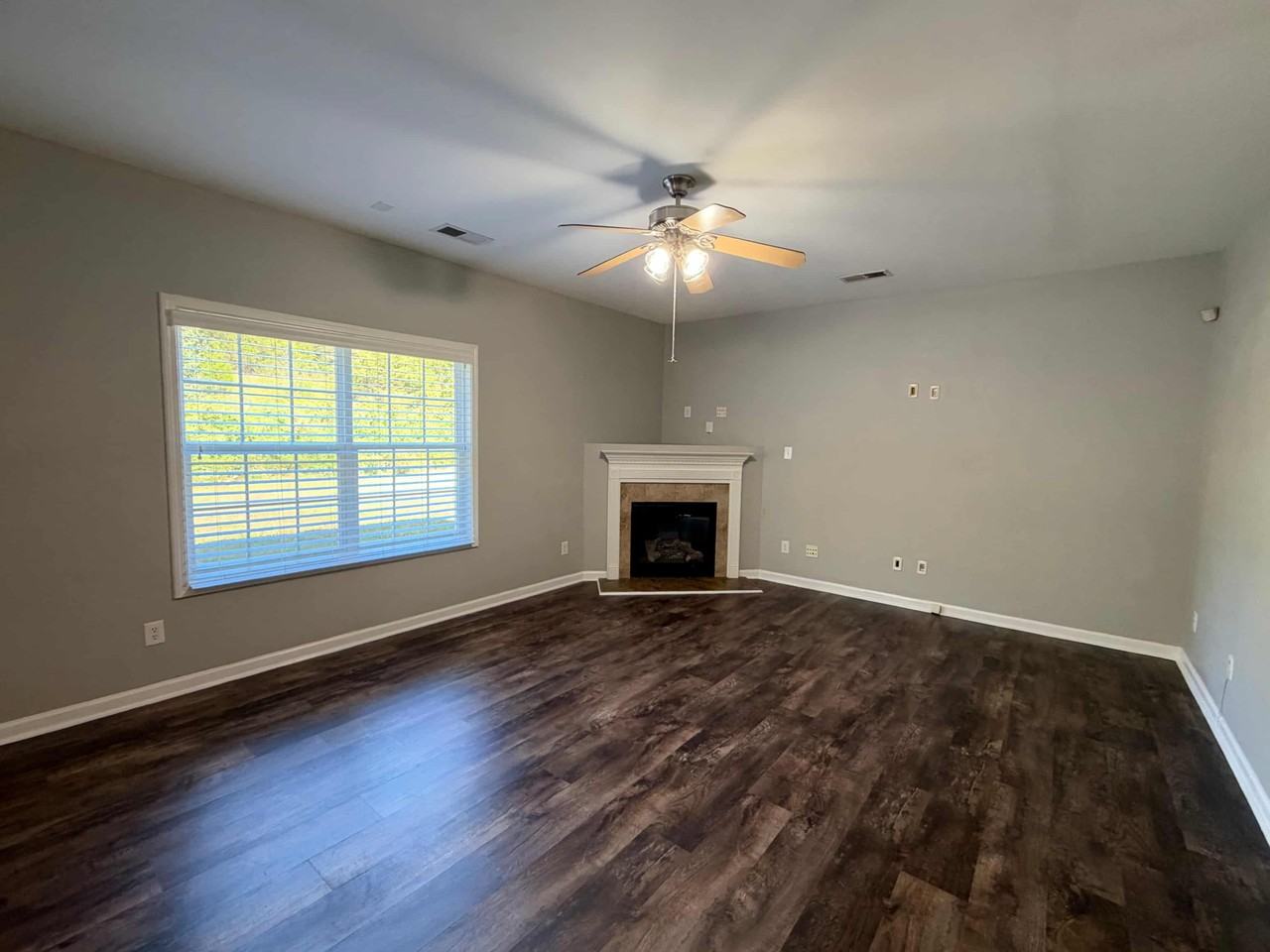 2151 Lauren Woods Dr - Photo 2 of 38