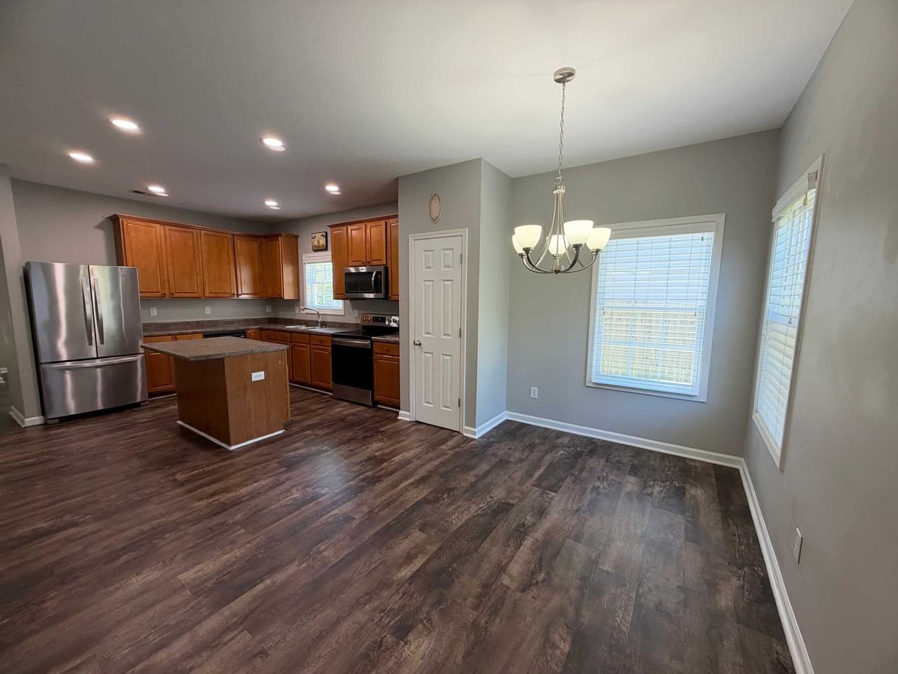 2151 Lauren Woods Dr - Photo 6 of 38