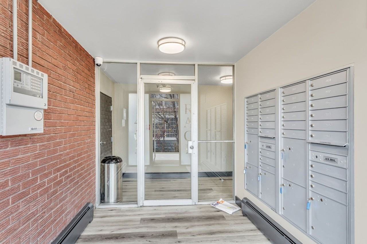 Rondeau Apartments - Photo 2 of 11
