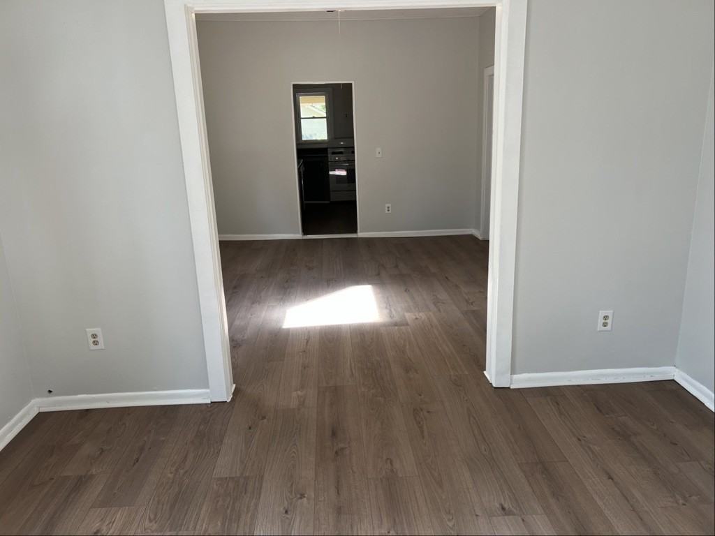 32 Charles St - Photo 2 of 8