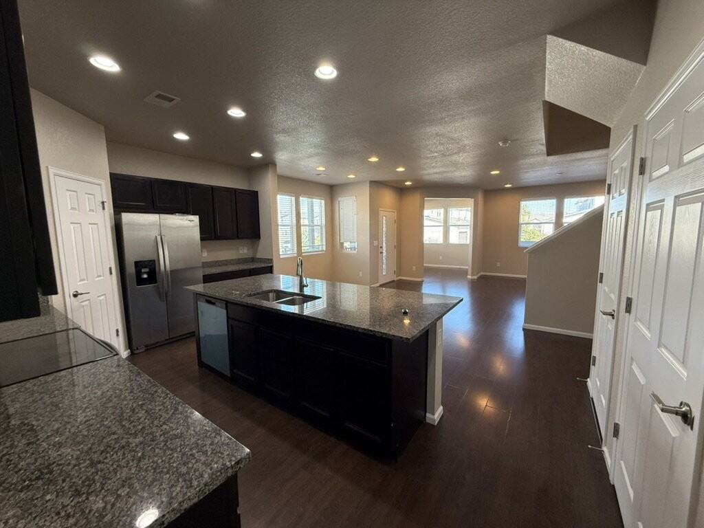 16146 E Warner Dr - Photo 3 of 24