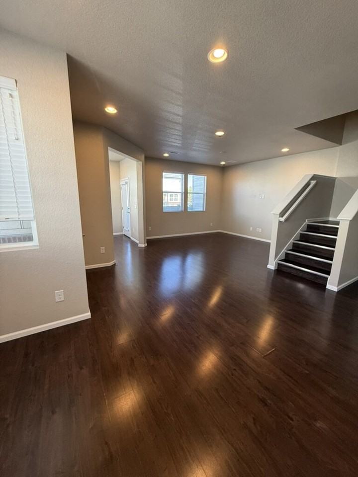 16146 E Warner Dr - Photo 4 of 24