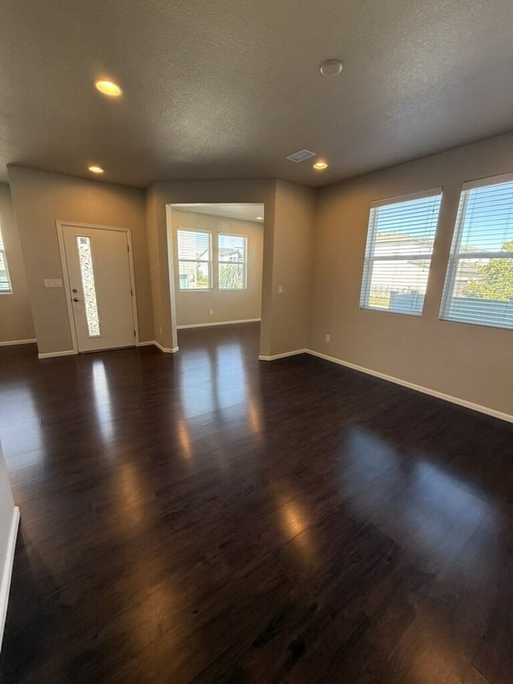 16146 E Warner Dr - Photo 5 of 24