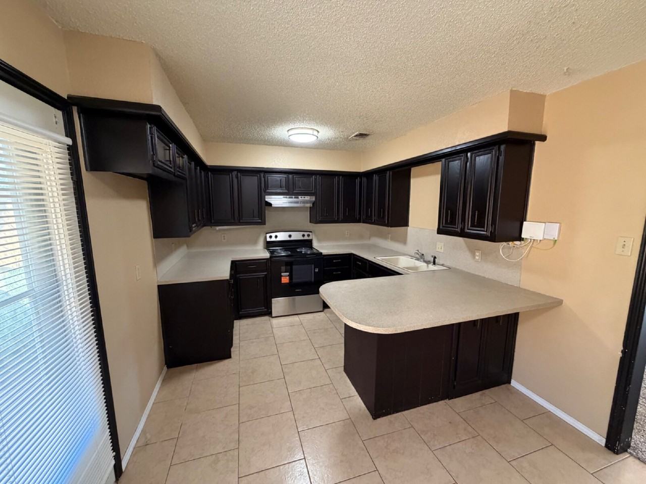 6802 4th Street-A - Photo 4 of 12