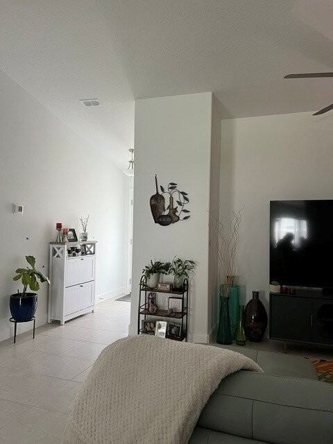 24 Lindsay Dr Unit B - Photo 5 of 7