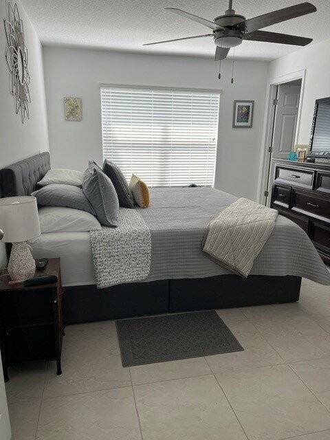 24 Lindsay Dr Unit B - Photo 6 of 7
