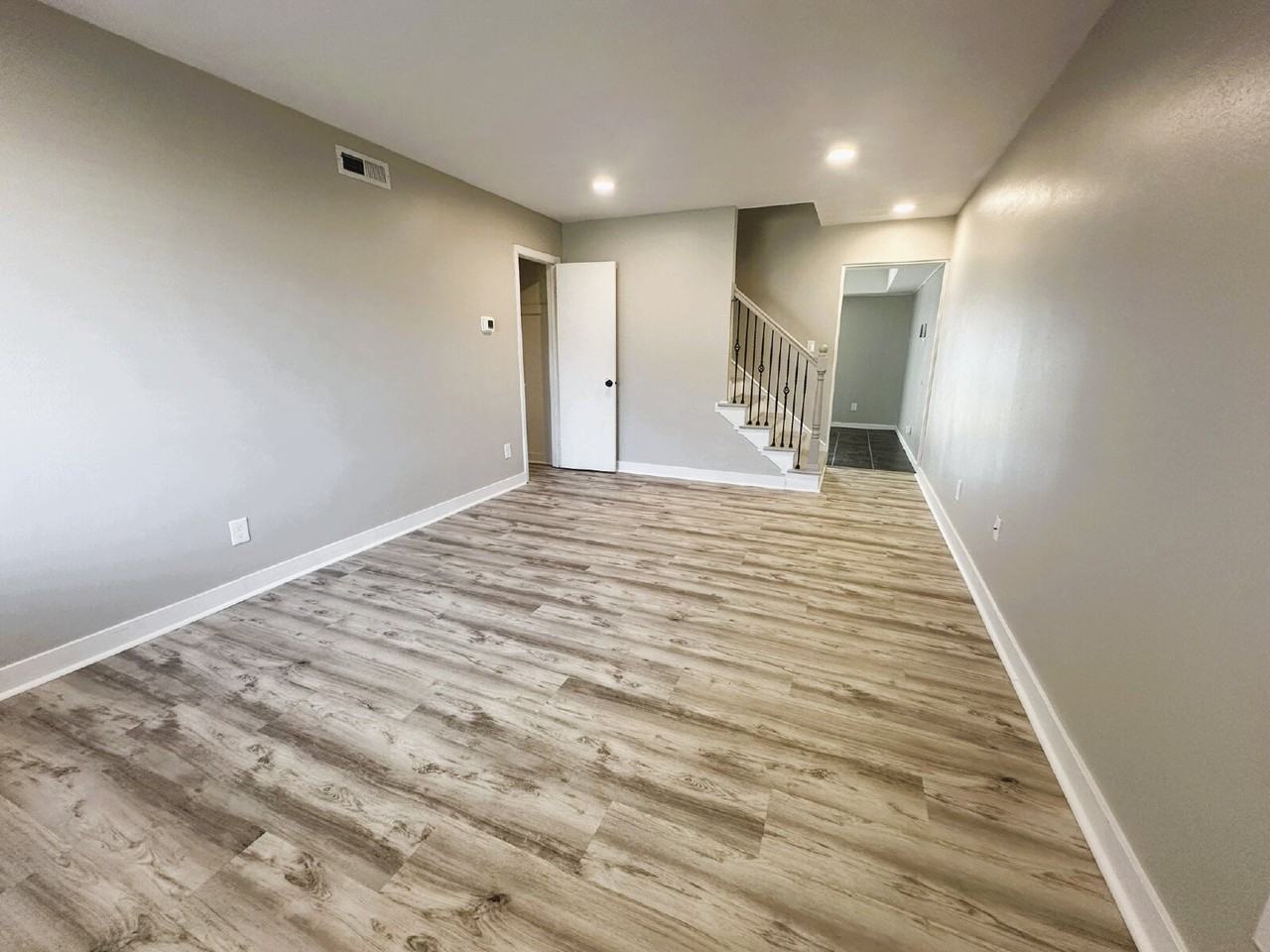 2967 Delaware Xing - Photo 5 of 23