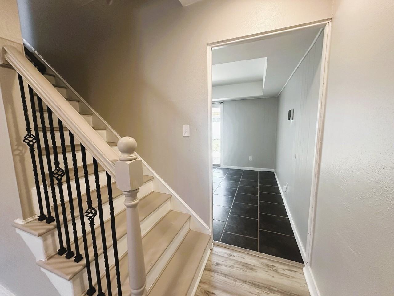 2967 Delaware Xing - Photo 7 of 23